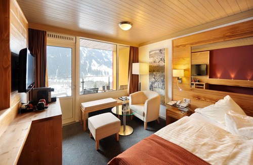 Grindelwald Hotel | Experience Eiger Mountain & Soul Resort: 4-Star Retreat with Spa