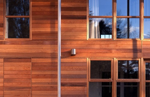 Foss Apartment | Beautiful Eight Bedroom House Surrounded by Scenic Views