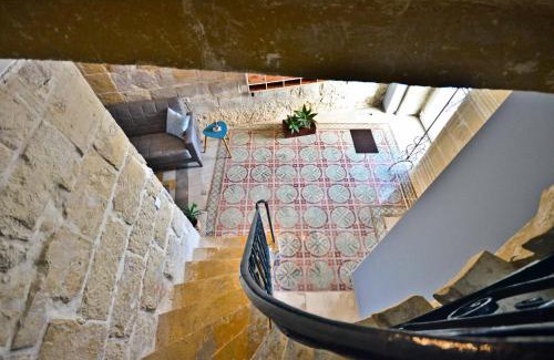 Birgu House | Explore Eight Point Living 6B - Rated 9.1/10 by Guests