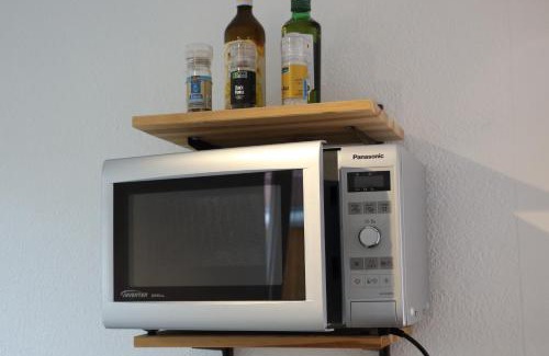 Gottmadingen Apartment | Cozy Rooms Near the Swiss Border with Great Guest Ratings