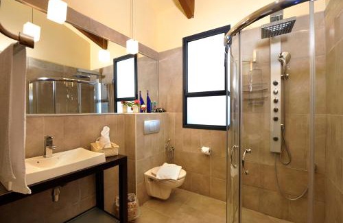 Gilboa Resort | Discover Ein Harod Country Lodge: Family-Friendly Retreat