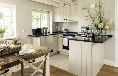 Tinnum Apartment | Romantic Retreat Awaits at Domizil Japsand in Tinnum