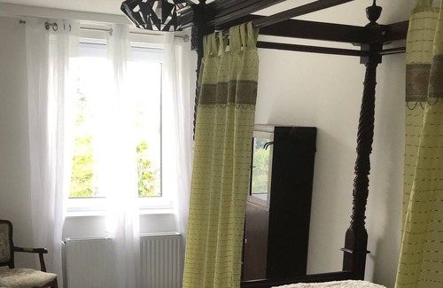 Langenfeld Ski Chalet | Relaxing Stay in the Heart of Vulkaneifel with Great Amenities