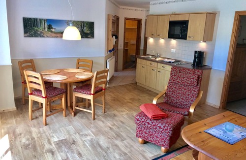 Glowe Apartment | Cozy Retreat Near Ostseestrand: Ferienwohnung Martha
