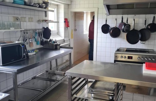 Altenau House | Ideal Group Getaway with Kitchen, Pet and Child Friendly