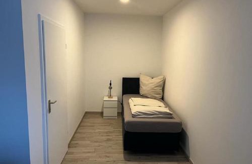 Lubbecke Apartment | Modern Apartment with Balcony and High Guest Rating