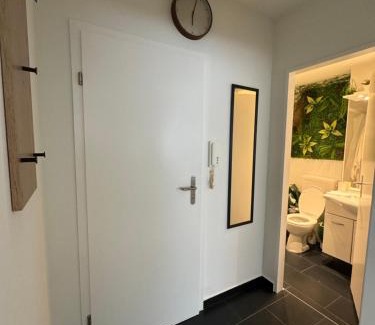 Basel City Centre Apartment | Elegant Apartment Near Messeplatz, Pet and Child Friendly
