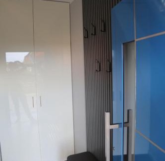 Ihlow Apartment | Cozy Top-Floor Retreat: Child-Friendly and Highly Rated