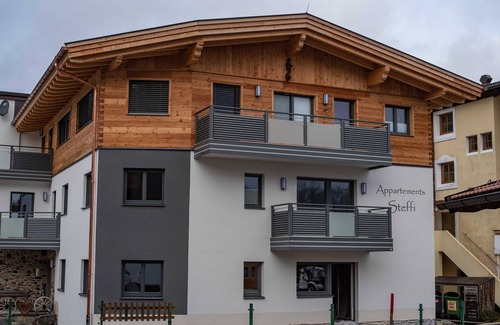 Tannheim Apartment | Relax at Einstein - Family-Friendly Apartments with Kitchen