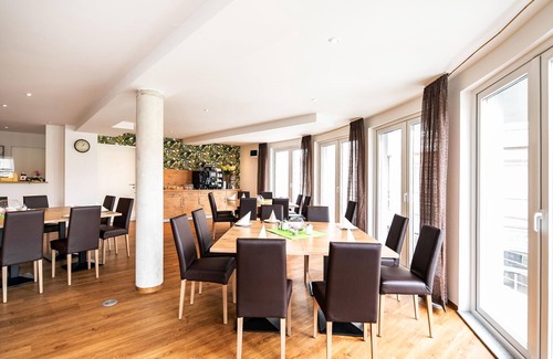 Ehingen Apartment | Cozy Einzelzimmer with Flatscreen and Free Wi-Fi Access
