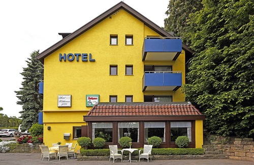 Tuebingen Apartment | Cozy Einzelzimmer with Shower and WC & Breakfast Included