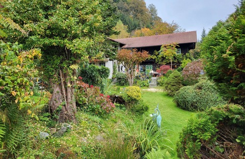 Neuburg am Inn Apartment | Unique Getaway at Paradiesgarten by the Inn River