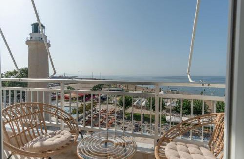 Alexandroupoli Apartment | Stylish EIS Deluxe Apartment with Oceanfront Charm