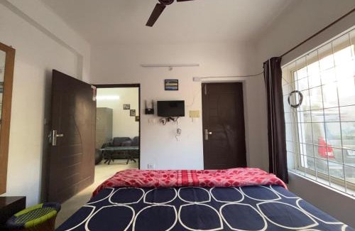 Shyamkhet Apartment | Experience Ekaant Homestay: Rated 9.2, Family-Friendly Stay