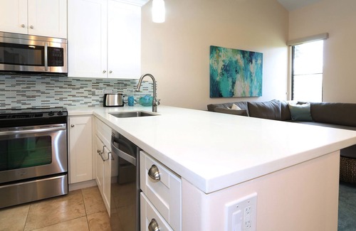 Wailea Apartment | Oceanview Studio Ekahi 8F: Steps from Beach & Main Pool