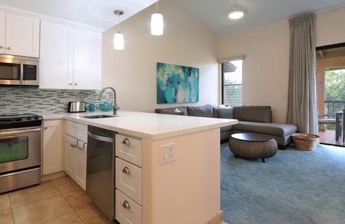 Wailea Apartment | Oceanview Studio Ekahi 8F: Steps from Beach & Main Pool