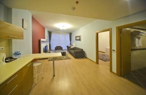 Pendik House | Experience Ekinci Residence: Family-Friendly with Spa & Pool