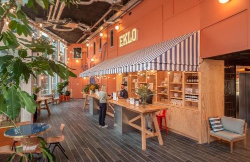 Vanves Hotel | Discover Eklo Paris Expo: Pet-Friendly with Great Amenities