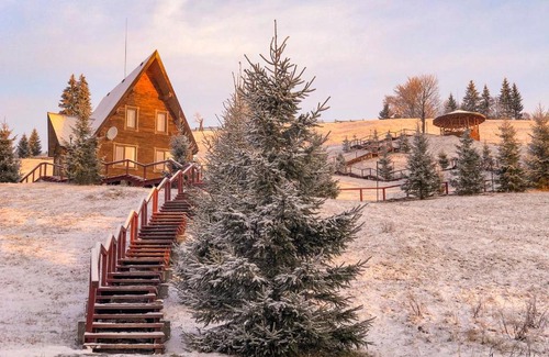 Roztoky Resort | Discover Eko-kurort Khutir Tyhyi: Pet-Friendly Retreat
