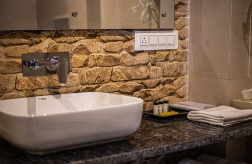 Belparao Hotel | Family-Friendly Eko Resort Vanya with Pool in Corbett