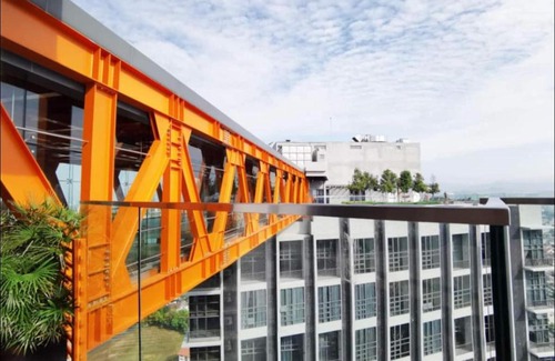 Taman Mutiara Apartment | Discover Ekocheras Residence: Pool, Breakfast & Family Fun