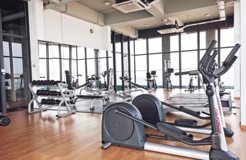 Taman Mutiara Apartment | Discover Ekocheras Residence: Pool, Breakfast & Family Fun
