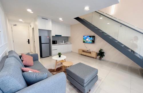 Taman Mutiara Apartment | Relax at EkoCheras Suite by MOKA with Pool & Ocean View