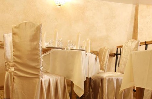 Yavory Hotel | Cozy Ekran Hotel: Breakfast Included, Family Friendly Stay