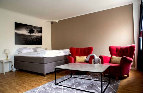 Eksjo Hotel | Comfortable Stay at Eksjö Stadshotell Annex with Breakfast