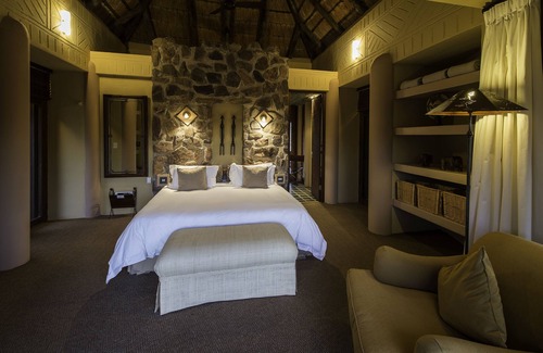 Vaalwater Cabin | Discover Ekuthuleni Lodge: 4-Star Retreat with Spa & Pool
