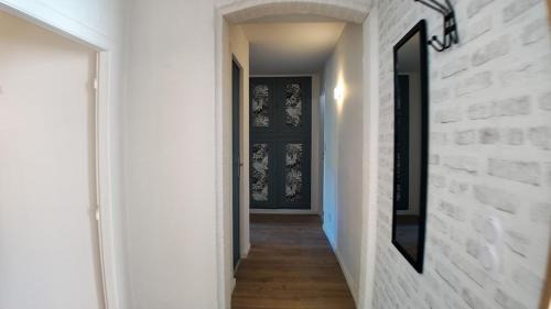 Castres Apartment | Elégant Appartement T3 - 2 CHAMBRES - Netflix - Terrasse