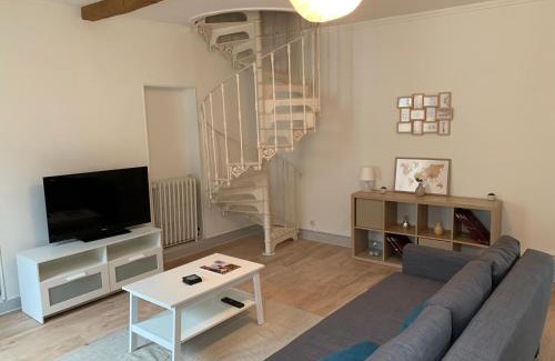 Mazamet Apartment | Elegant T3 Apartment in the Heart of Mazamet, 8.7/10 Rated