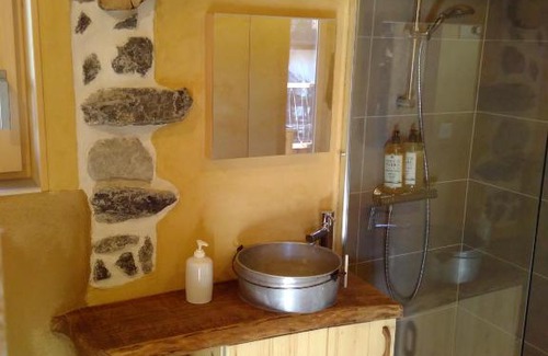 Aigle House | Pet-Friendly Elément-Terre: Rated 9.2 by Guests!
