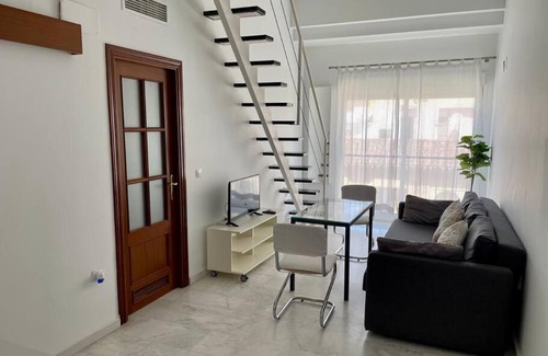 Distrito Noroeste Apartment | Pet-Friendly El Ático Blanco: Family Comfort with High Ratings