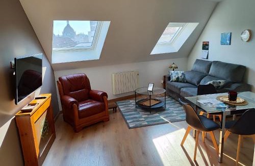 Oviedo City Centre Apartment | Kid-Friendly Getaway at El Ático de la Estación