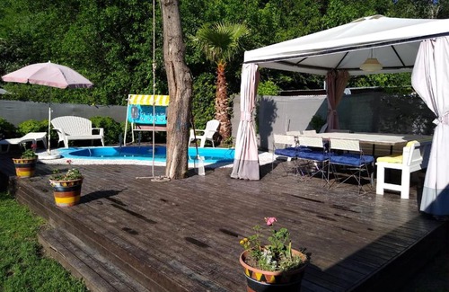 Villa General Belgrano House | Experience El Alemán: Pet-Friendly Stay with Pool Access