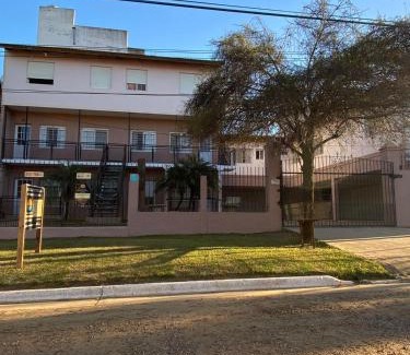 Colon Apartment | Pet-Friendly Retreat at El Amanecer de Colon - Guest Rated 9.8