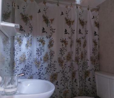 Colon Apartment | Pet-Friendly Retreat at El Amanecer de Colon - Guest Rated 9.8