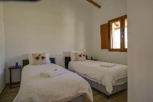 Santa Cruz del Comercio Bed & Breakfast | Discover El Amparo: Oceanfront Retreat with Top Amenities