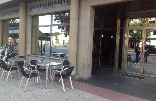 Ponferrada Hotel | Discover El Ancla: Family-Friendly Stay with Great Ratings!