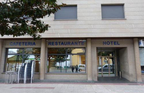 Ponferrada Hotel | Discover El Ancla: Family-Friendly Stay with Great Ratings!