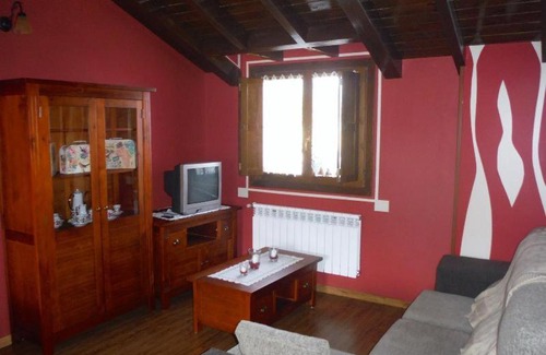 Lago House | Discover El Andrinal: Family-Friendly Getaway Awaits