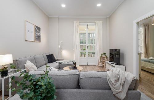 La Merced Apartment | Discover El Balcón de Alamos: Family-Friendly Retreat
