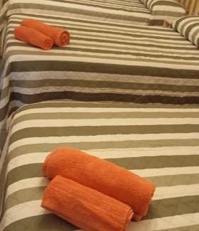 Arevalo Apartment | Book EL BALCÓN DE LA PLAZA: Guest Rated 9.6/10, Pet Friendly
