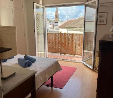 La Trinidad-San Juan y Todos los Santos Apartment | Discover El Balcón de la Torre: Family-Friendly Retreat