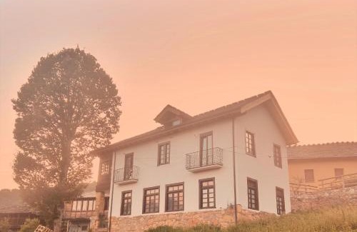 Oballo House | Discover El Balcón De Muniellos: Pet-Friendly Retreat