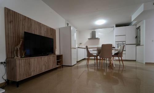 Baena Apartment | Discover El Balcón V: Family-Friendly with Breakfast Included