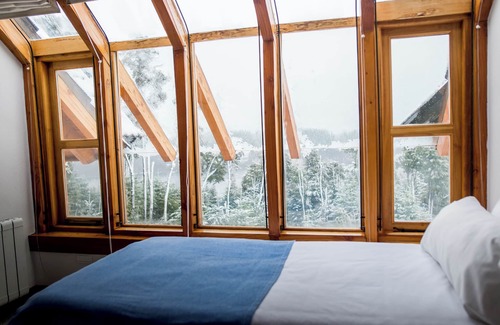 Villa La Angostura Hotel | Exceptional Hosteria Amigos del Bosque: Pool, Spa & Breakfast