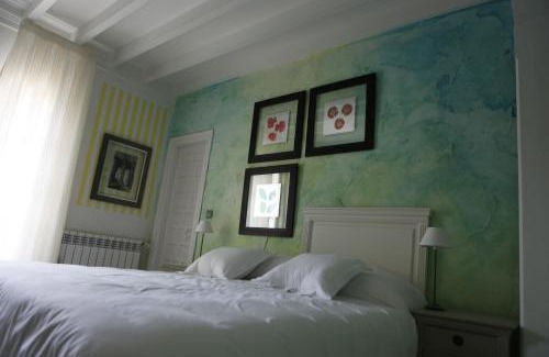 Selores Hotel | Discover El Bosque de La Anjana: Family-Friendly Retreat