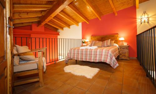 Pinuecar House | Pet-Friendly El Bulín de Piñuecar with Oceanfront Views